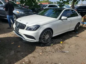 Mercedes-Benz C300 2011 White