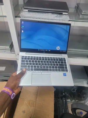 Laptop HP EliteBook 840 G8 16GB Intel Core i7 SSD 512GB