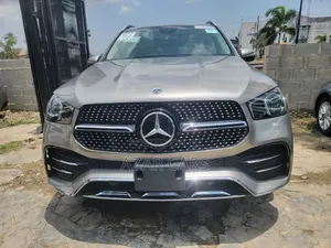 Mercedes-Benz GLE-Class GLE 350 4MATIC 2021 Gold