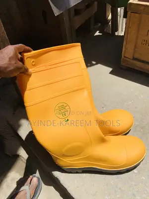 Safety Rainboot With Hard Tip Toe