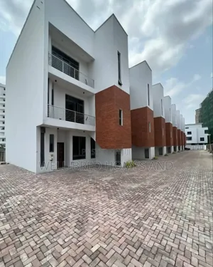 4bdrm Duplex in Lekki Phase 1 Lagos for sale