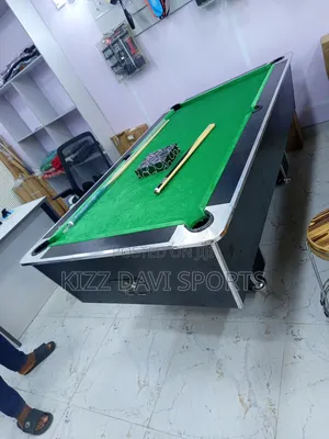 Photo - Snooker Bornd With Accessories