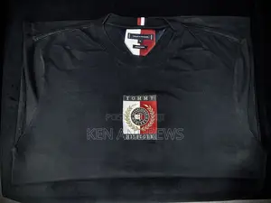 Photo - Original Tommy Hilfiger Icon Square Mens T-Shirt Mw0mw24556