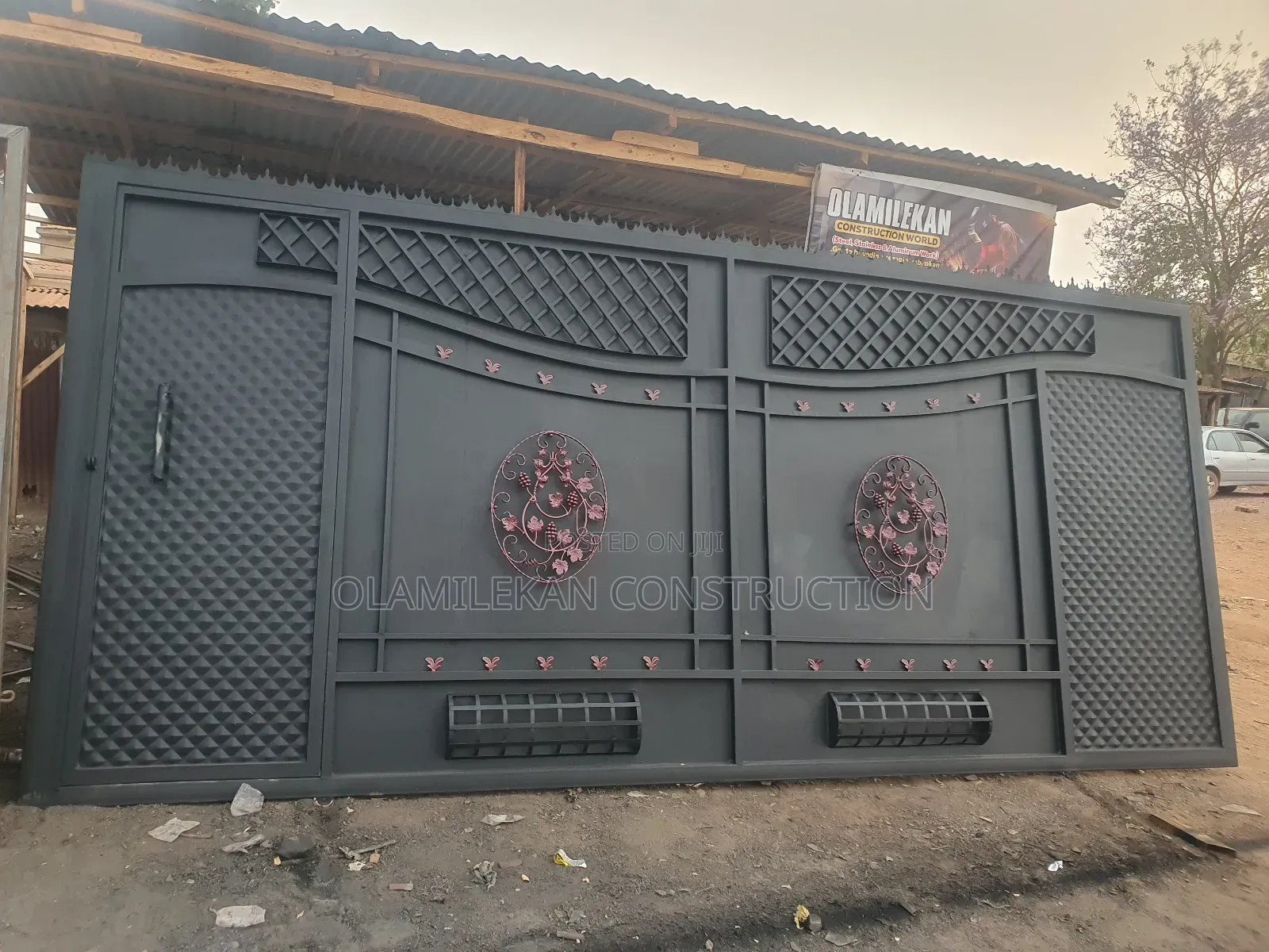 Luxury Sliding Gate.