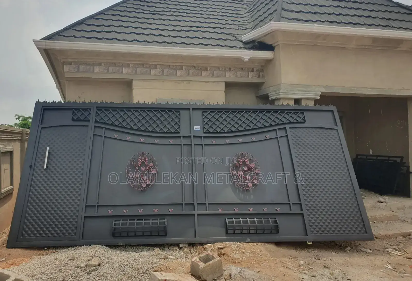 Luxury Sliding Gate.