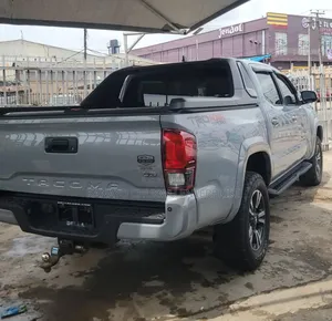 Boot Cover Rolling for Toyota Tacoma
