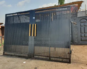 Luxury Strip Design Bi -Parting Swing Gate.