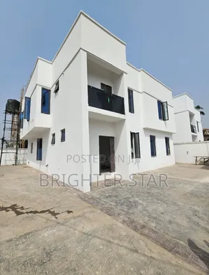Furnished 5bdrm Duplex in Gra for sale