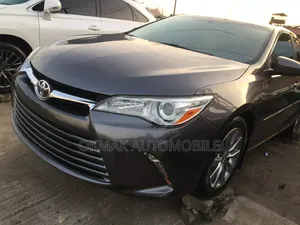 Toyota Camry 2016 Gray