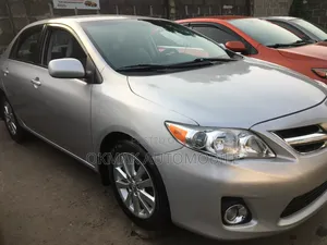 Toyota Corolla 2010 Silver