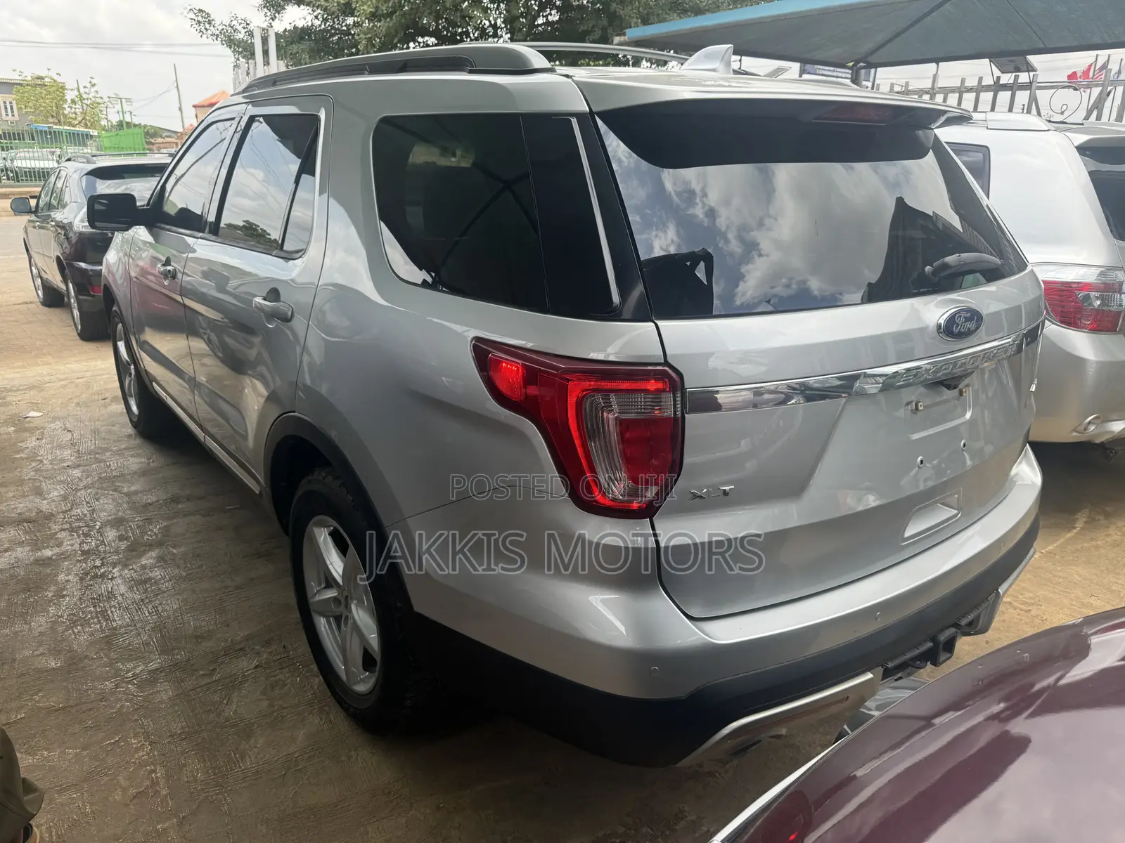 Ford Explorer 2018 Silver