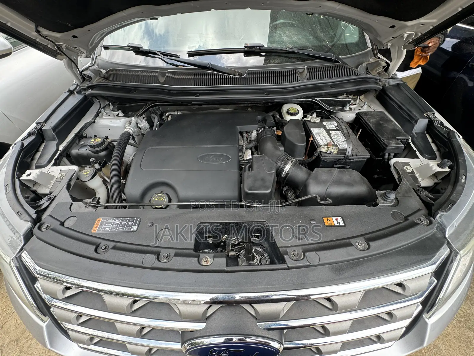 Ford Explorer 2018 Silver
