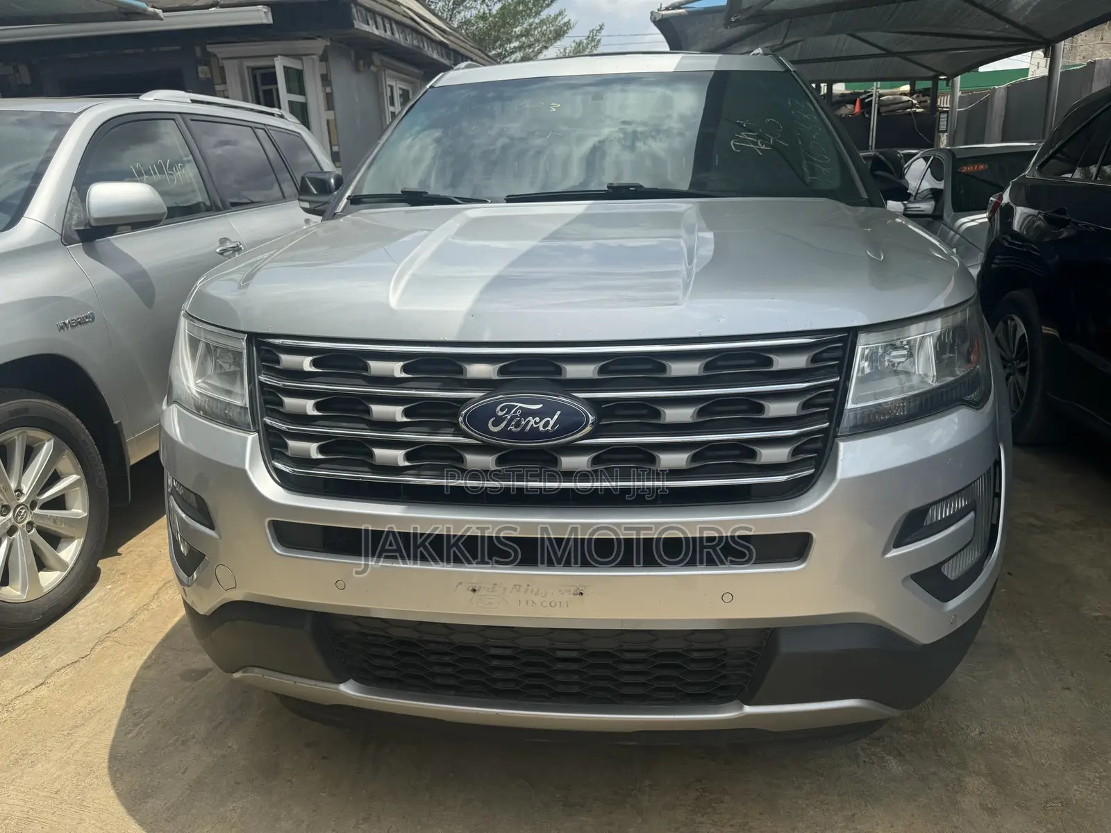 Ford Explorer 2018 Silver