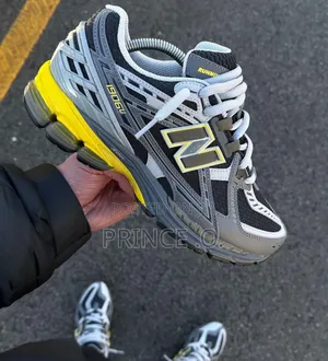 New Balance 1906n Sneakers