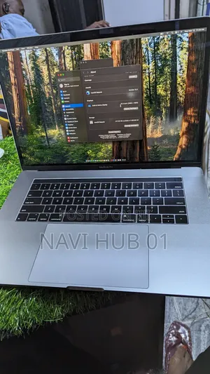 Laptop Apple MacBook Pro 2017 8GB Intel Core I5 SSD 256GB