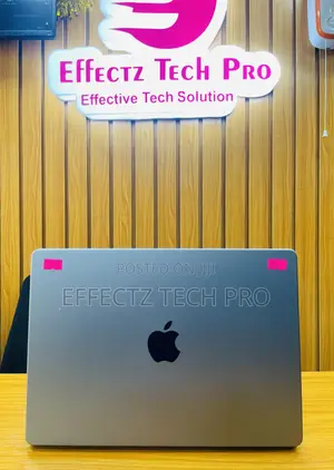 Laptop Apple MacBook Pro 32GB Apple M1 Pro SSD 1T