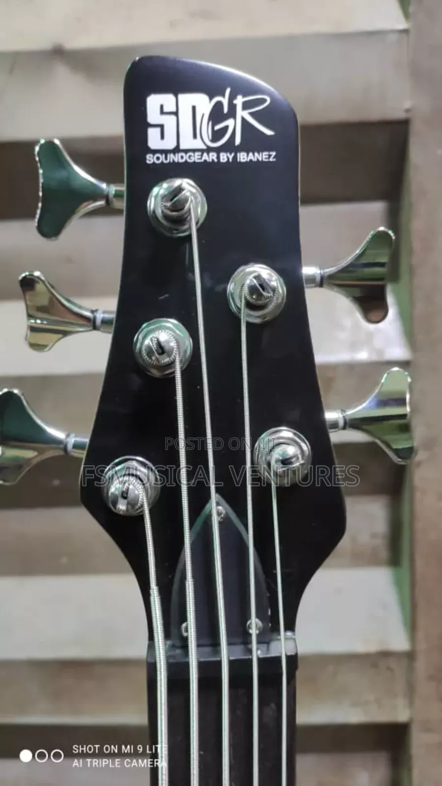 Ibanez SDGR 5 Strings Bass Guitar