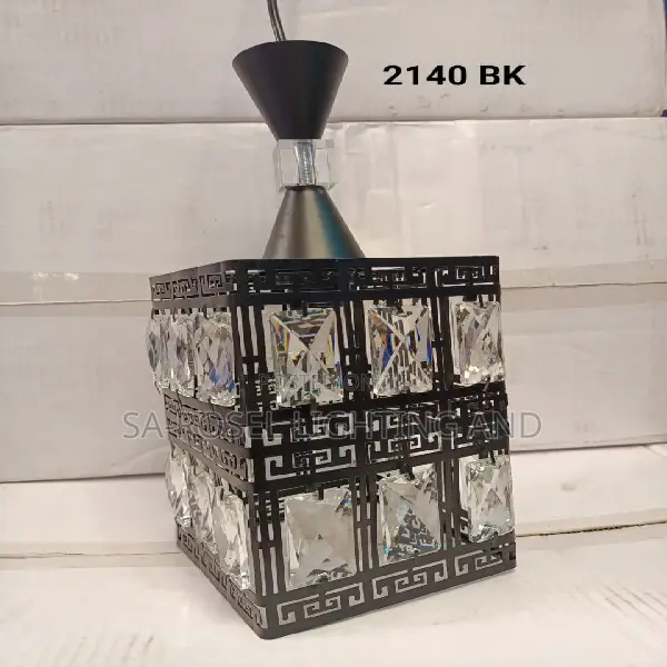 Single Crystal Droplight Pendant Fitting With Bulb