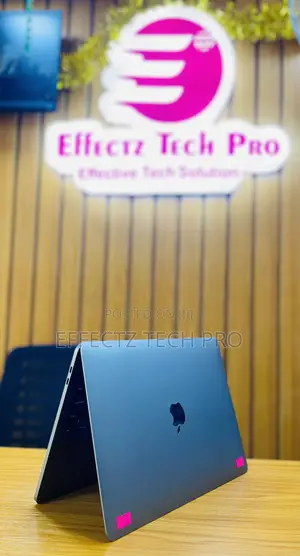 Laptop Apple MacBook Pro 2020 16GB Intel Core i5 SSD 512GB
