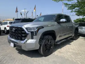 Toyota Tundra 1794 Edition CrewMax 6.5' Bed 2024 Silver