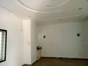 4bdrm Townhouse / Terrace in Wuye for rent