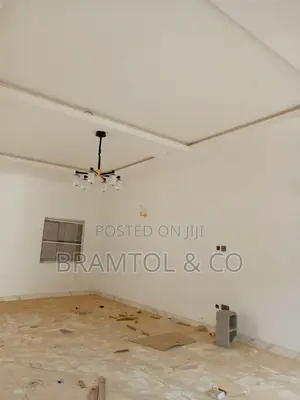 4bdrm Townhouse / Terrace in Wuye for rent