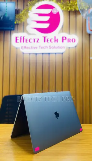 Laptop Apple MacBook Pro 2019 16GB Intel Core i9 SSD 1T