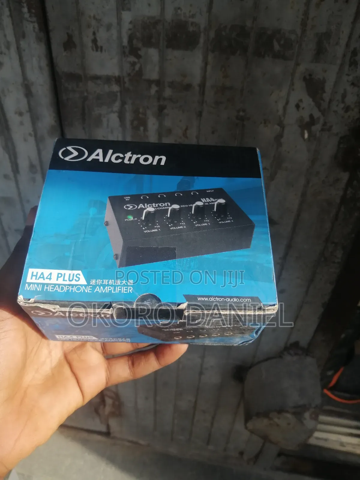 Alctron Ha-4 4 Way Headphone Amplifier