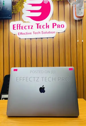 Laptop Apple MacBook Pro 2019 32GB Intel Core i9 SSD 1T