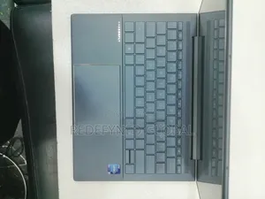 Laptop HP Dragonfly G3 16GB Intel Core I7 SSD 512GB