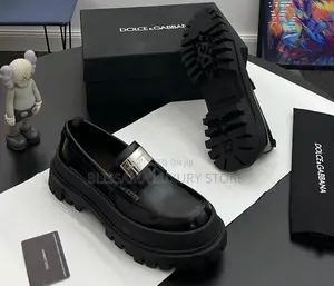 2025 Dolce and Gabbana Quality Patent Loafers Luxury Shoes