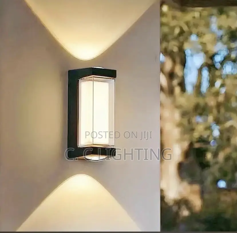 12 Watts Wall Light/Fence Light