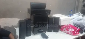 Harma/Kardon Sound System