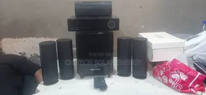 Harma/Kardon Sound System