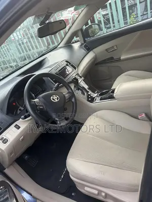 Toyota Venza AWD 2011 Blue