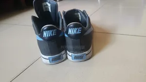 Classic Nike Sneaker