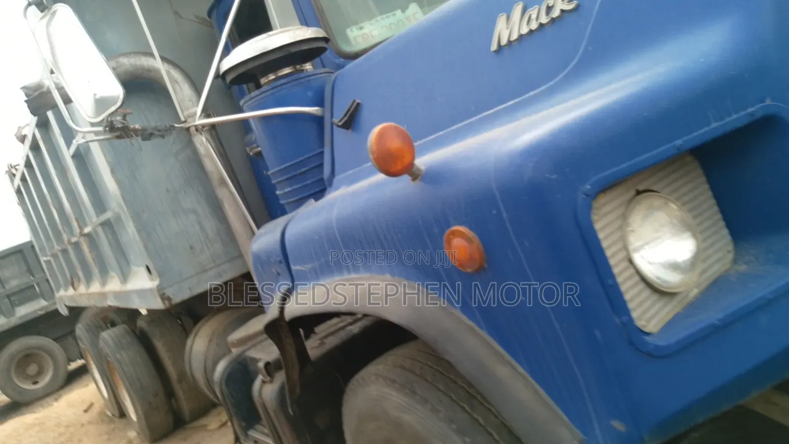 Mack Old Model Face