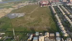 Land for Sale in Cheveron Drive Before Foreshore