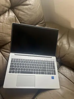 Laptop HP ProBook 450 G8 32GB Intel Core I7 SSD 1T