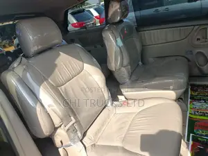 Toyota Sienna XLE Limited AWD 2006 Gold