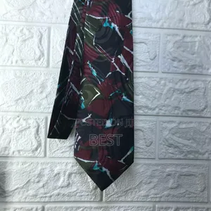 Quality Vintage Ties Avl. In Different Designs