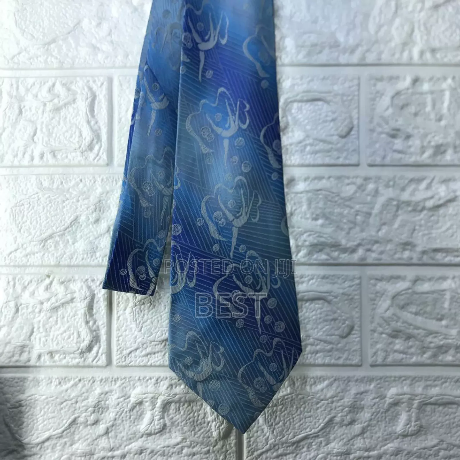 Quality Vintage Ties Avl. In Different Designs