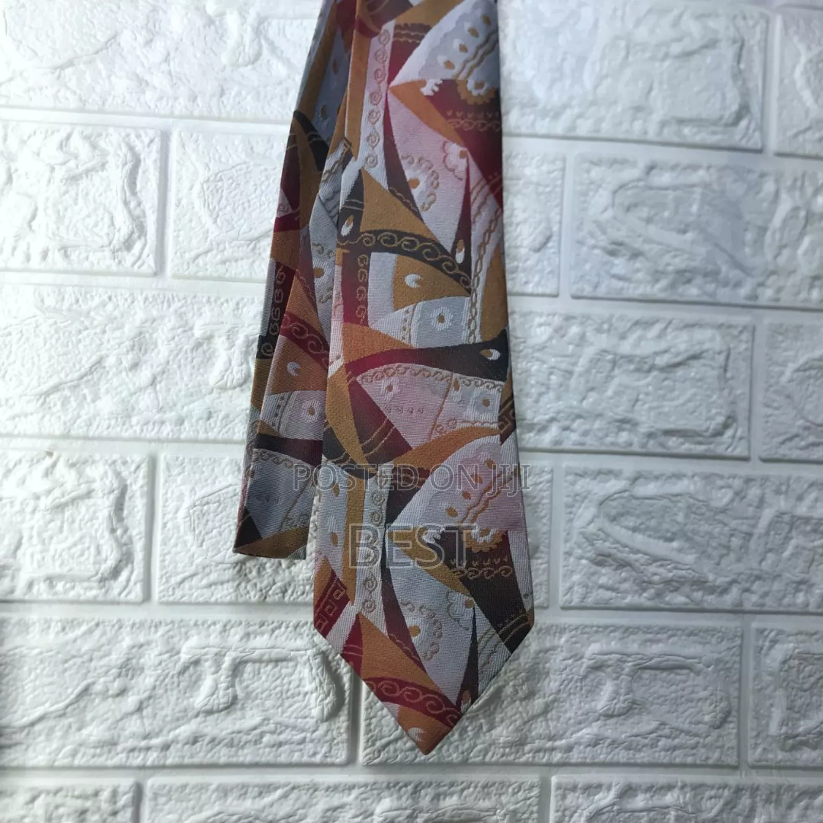 Quality Vintage Ties Avl. In Different Designs