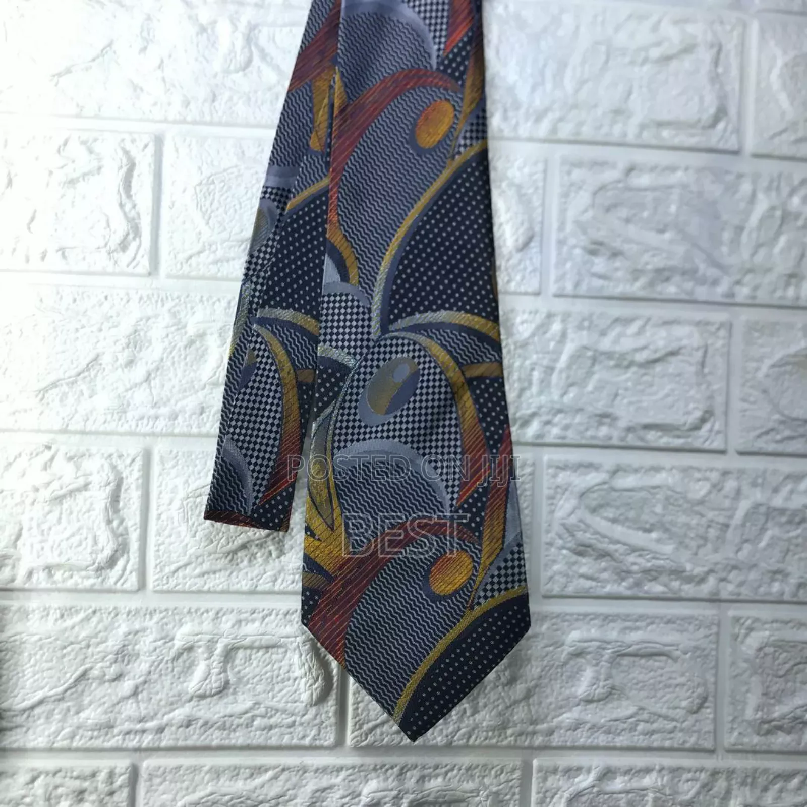 Quality Vintage Ties Avl. In Different Designs
