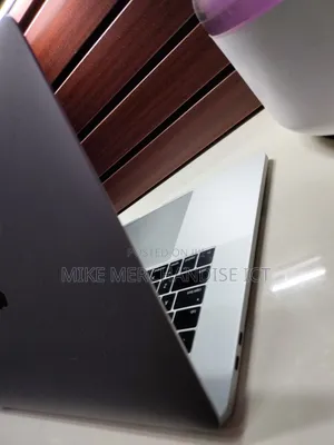 Laptop Apple MacBook 2016 16GB Intel Core I7 SSD 512GB