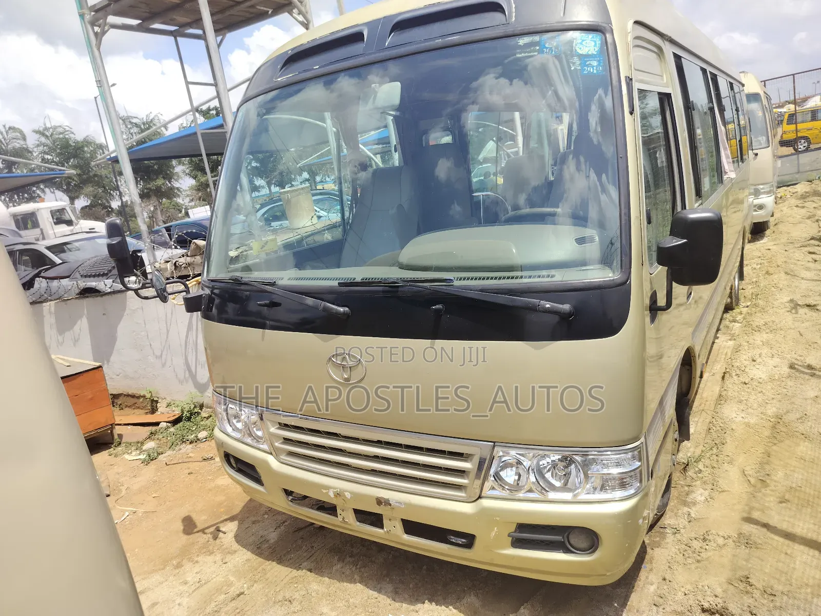 Toyota Coaster 2015 Gold