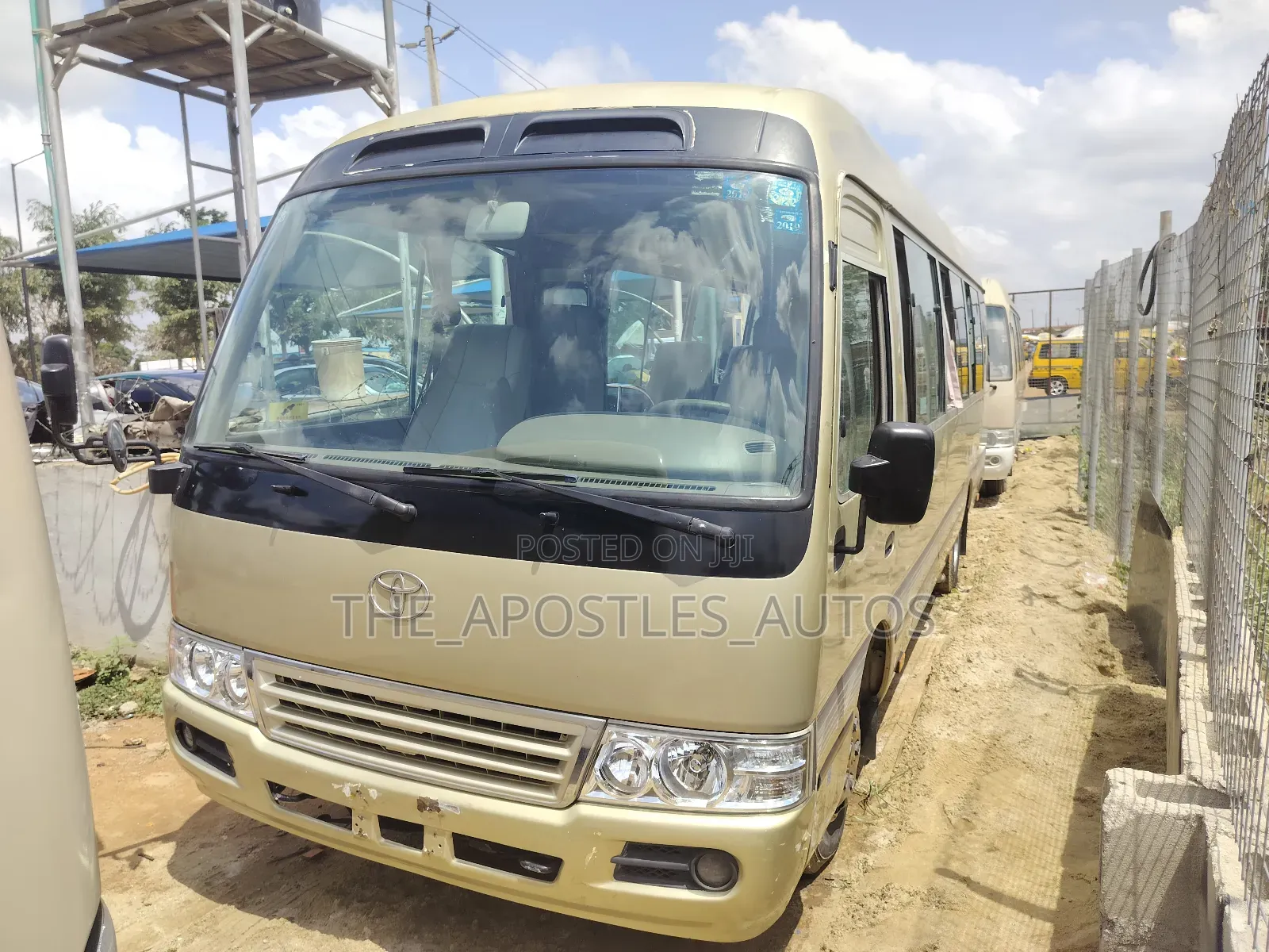 Toyota Coaster 2015 Gold