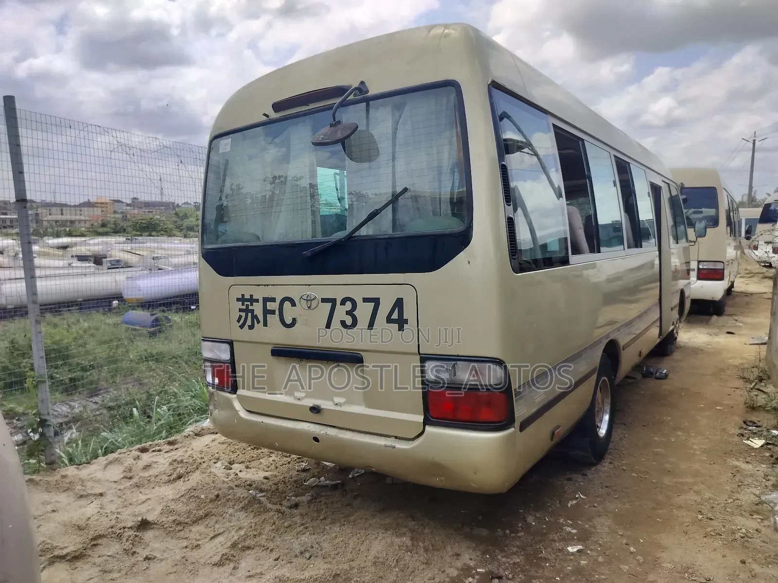 Toyota Coaster 2013 Gold