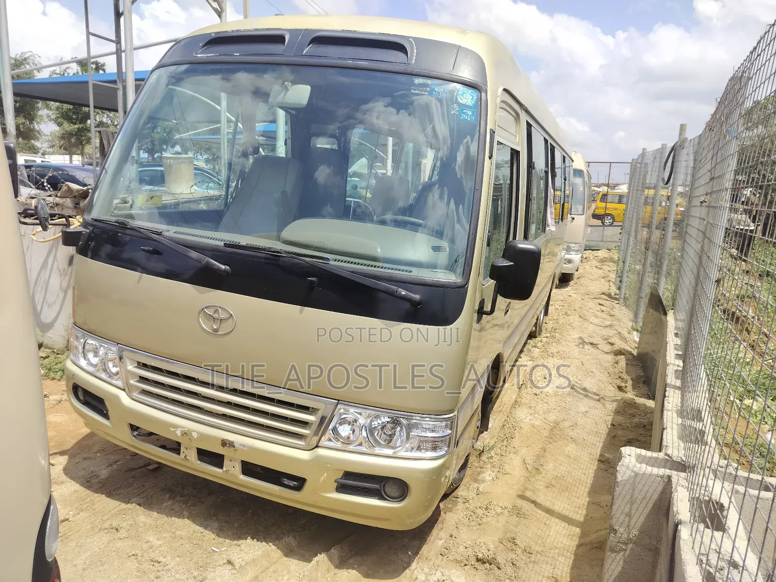 Toyota Coaster 2015 Gold