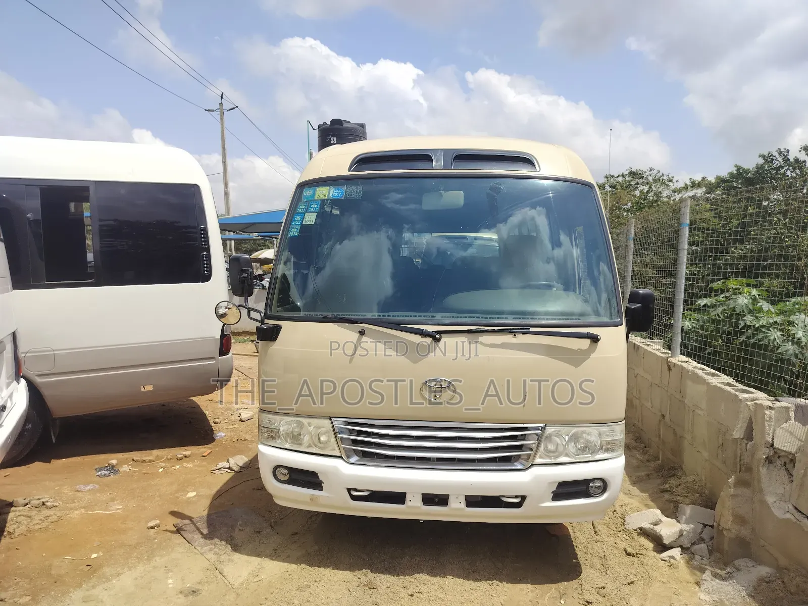 Toyota Coaster 2015 Gold